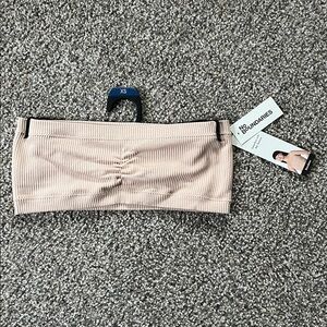 No Boundaries Seamless Bandeau Bra with Rib Texture